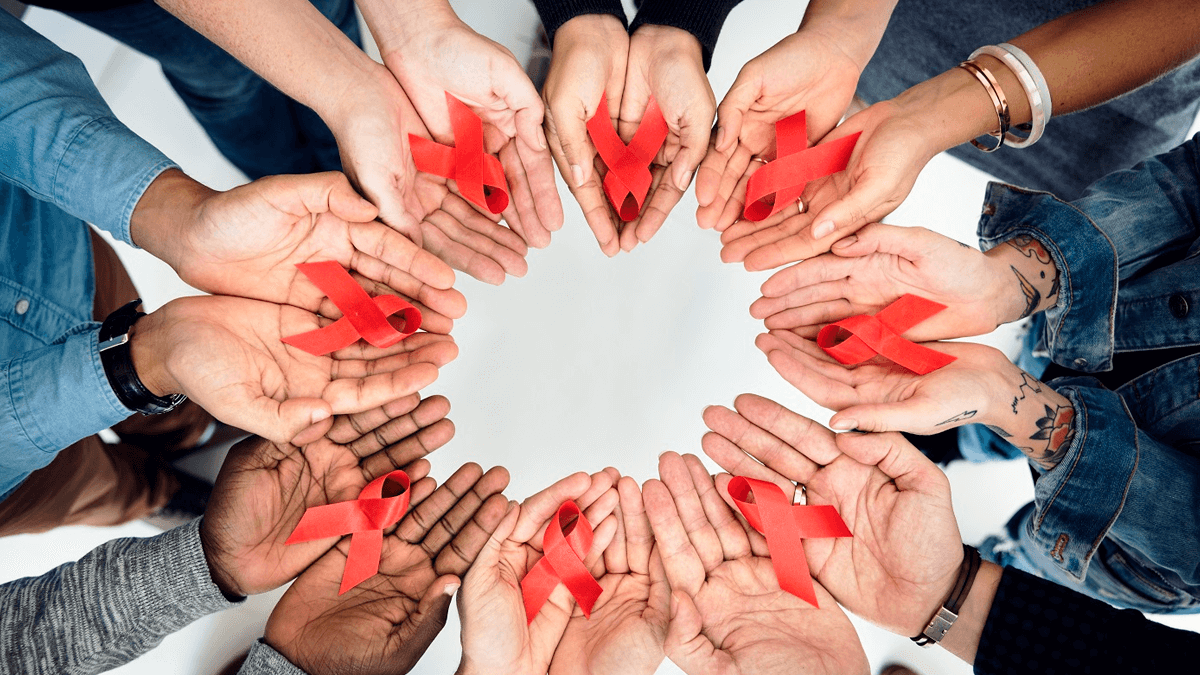 HIV: Estudo aponta que pandemia de Aids está longe de acabar